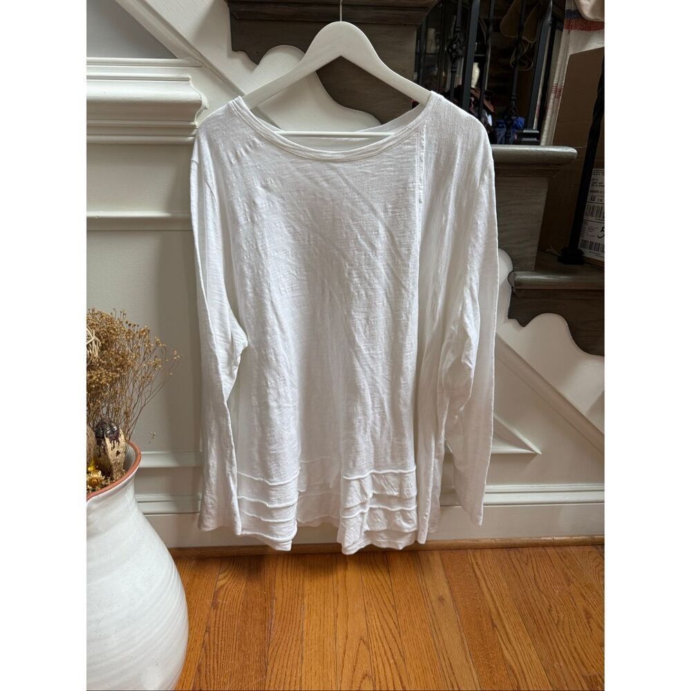 Soft Surroundings White Asymmetrical Ruffle Botton Textured Too sz 3X EUC